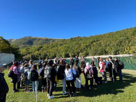 Un momento dell'iniziativa al Lago di Fiastra