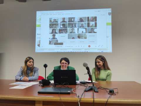 Il tavolo dei relatori