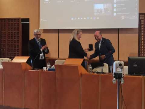 Consegna del Sigillo d'oro AIGEO al prof. Pambianchi
