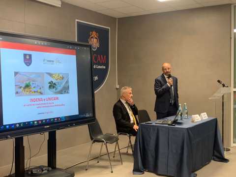 Il Rettore Unicam Pettinari ed il R&D Director Indena Allegrini