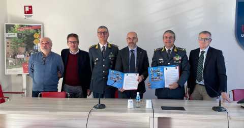 Firma dell'accordo tra Unicam e Guardia di Finanza