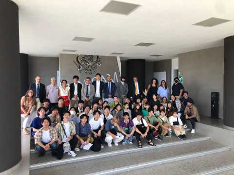 Gruppo di docenti e studenti di Unicam e di Toyo University