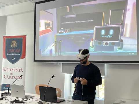 Un momento della presentazione del Laboratorio immersivo di chimica