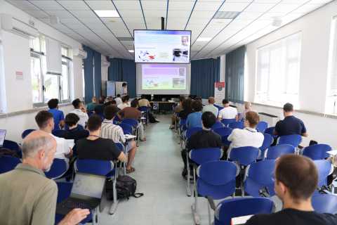 I relatori e la platea