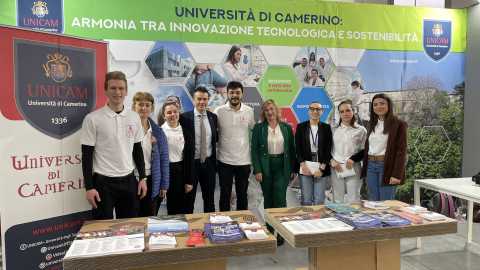 Lo stand Unicam a Tipicità