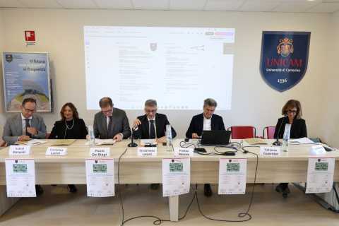 Il tavolo dei relatori
