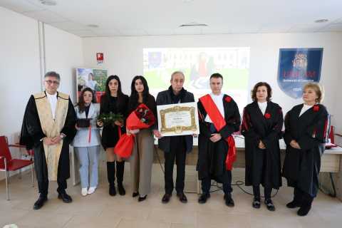 Un momento della cerimonia